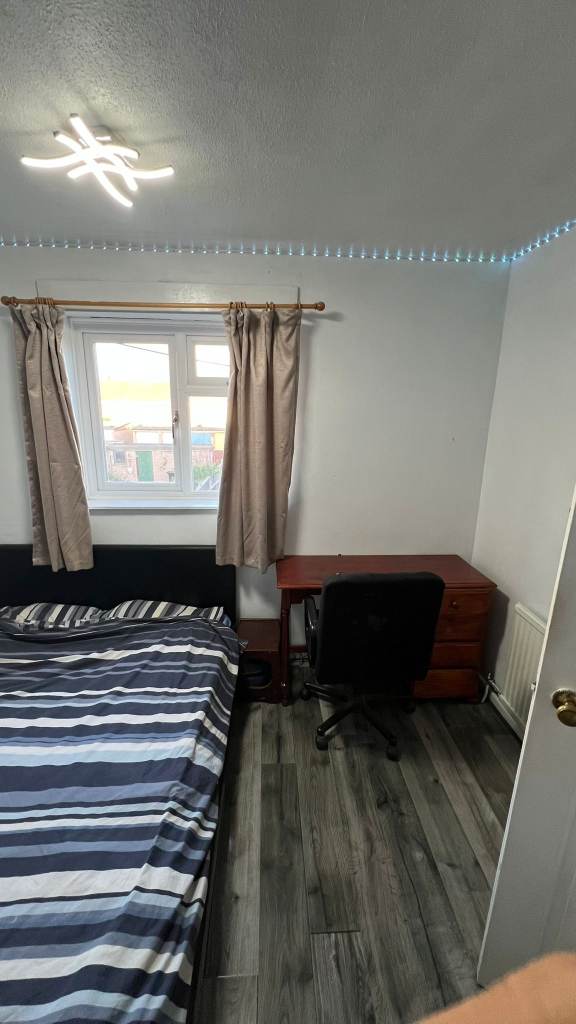 Double room for rent