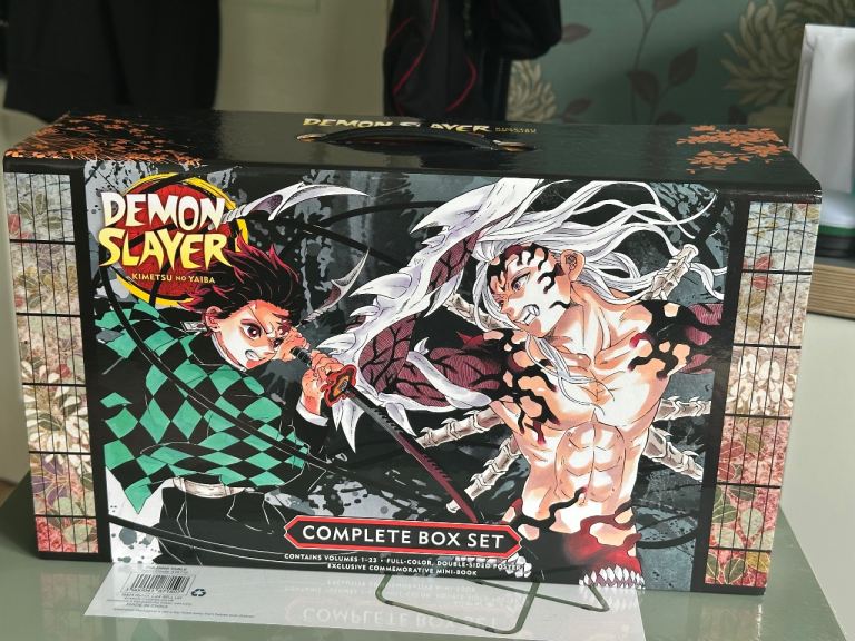 Demon Slayer Complete Box Set Manga Volumes 1-23 (English Edition)