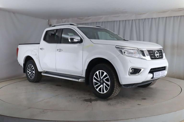 2016 Nissan Navara Double Cab Pick Up Tekna 2.3dCi 190 4WD PICK UP DIESEL Manual