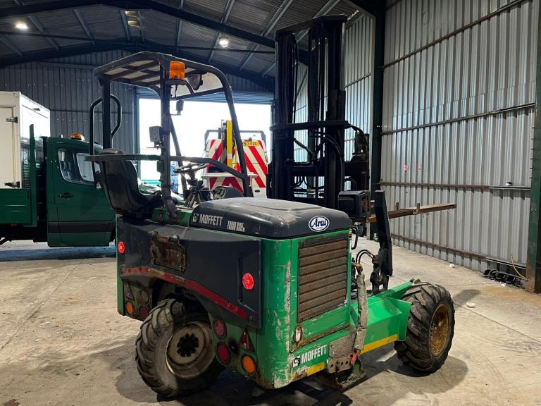 2015 MOFFETT M5 25.3 