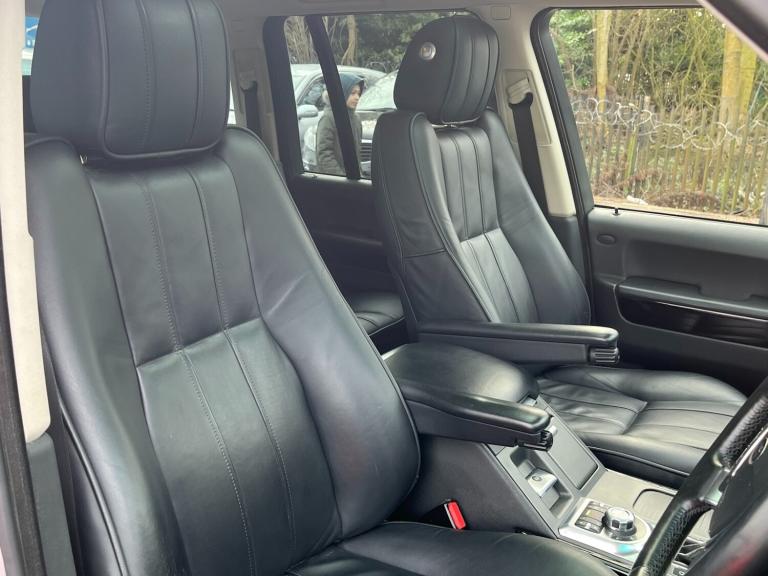 2010 Land Rover Range Rover 3.6 TDV8 Vogue 4dr Auto ESTATE Diesel Automatic