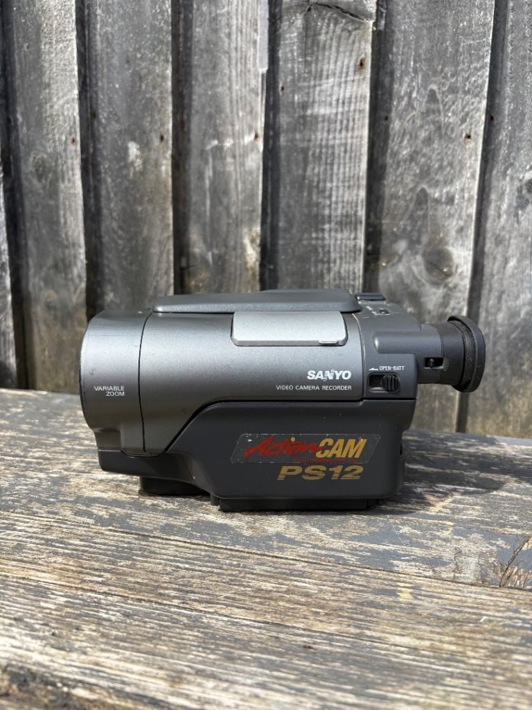 Sanyo Video Cam PS12 - Grey, Good Condition