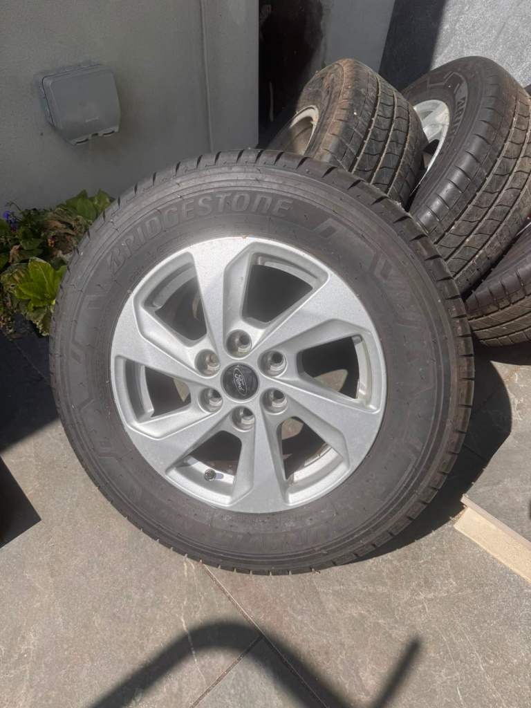 Ford Transit Custom Alloy Wheels and Tyres - Set of Four