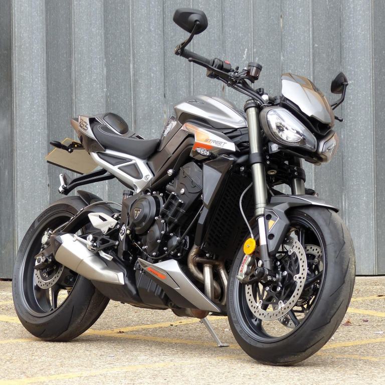 2024 Triumph Street Triple 765 RS 128BHP Model – MCN Award-Winning – Immaculate 