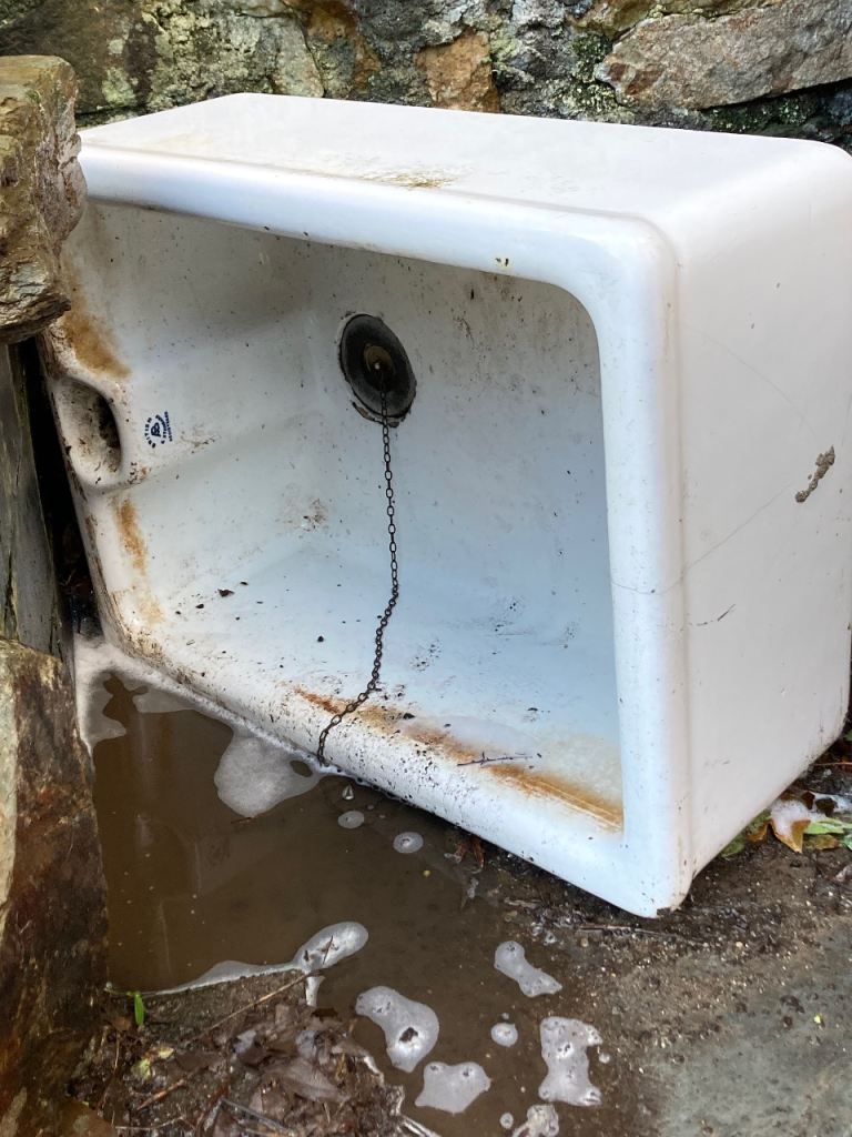 Vintage Belfast sink for garden project