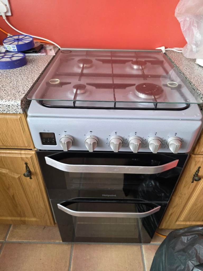 Hotpoint gas cooker 