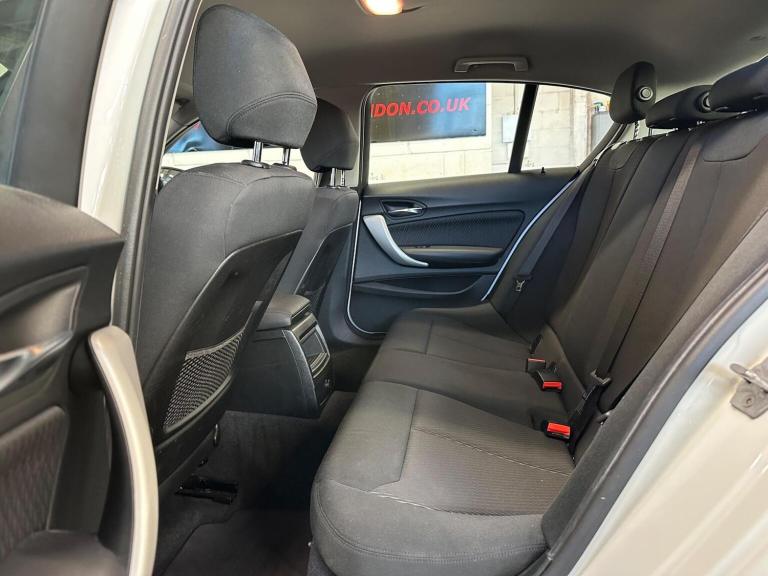 BMW 1 SERIES 1.5 118i SE Euro 6 (s/s) 5dr 2018