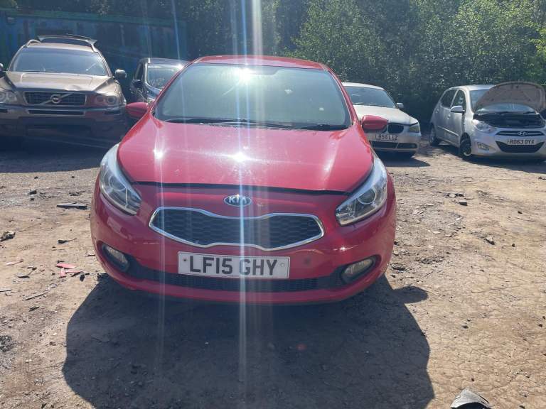 Kia Ceed 1.6 CRDI 16v 2015 For Breaking