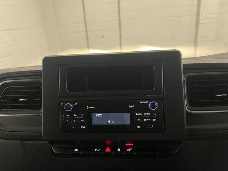 2023 Renault Master LM35dCi 135 Business+ Medium Roof Van PANEL VAN DIESEL Manual