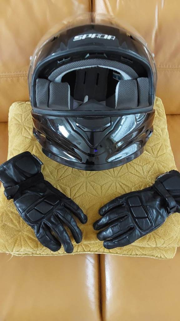 Motorbike helmet and gloves 