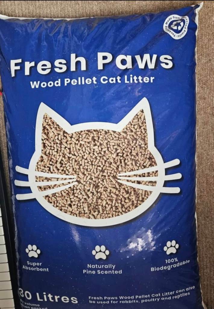 Wood pellets cat litter 30 litres