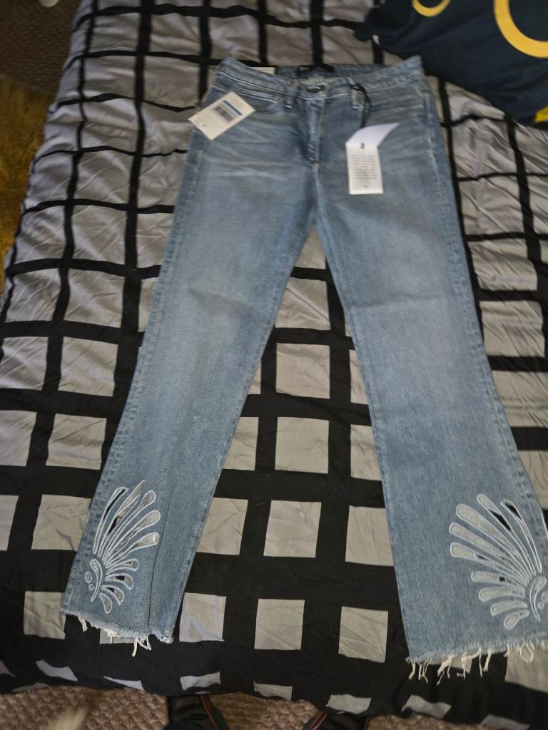 3x1 NYC Designer Jeans – Light Blue Denim – W24 – New With Tags