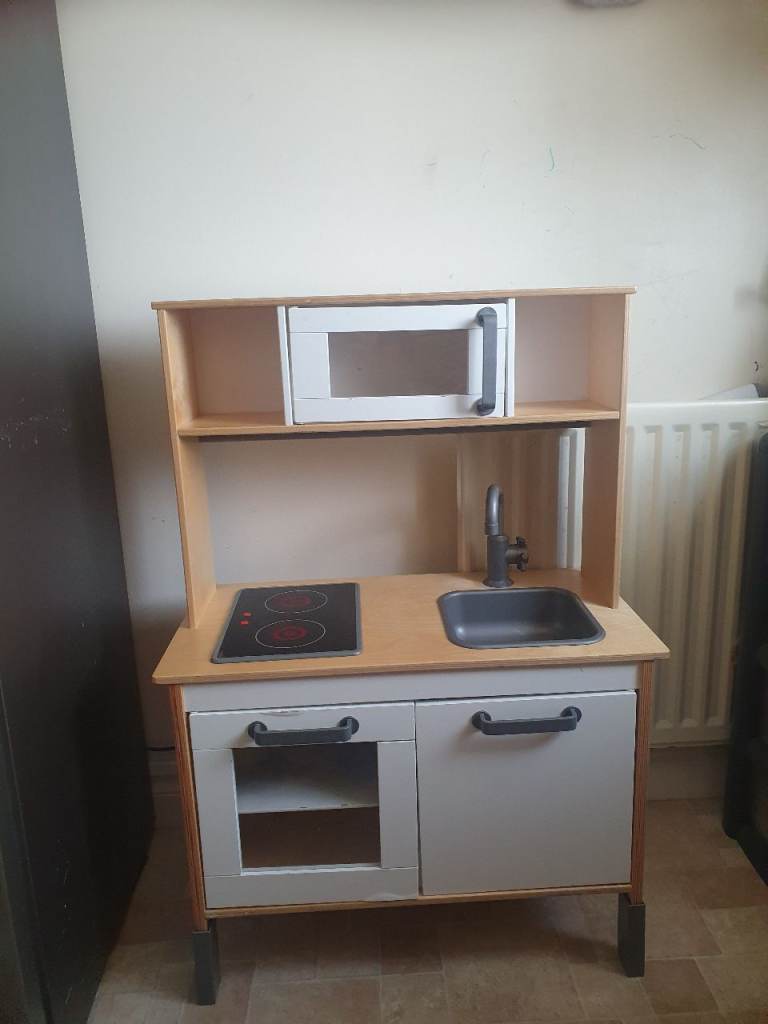 Kids kitchen 