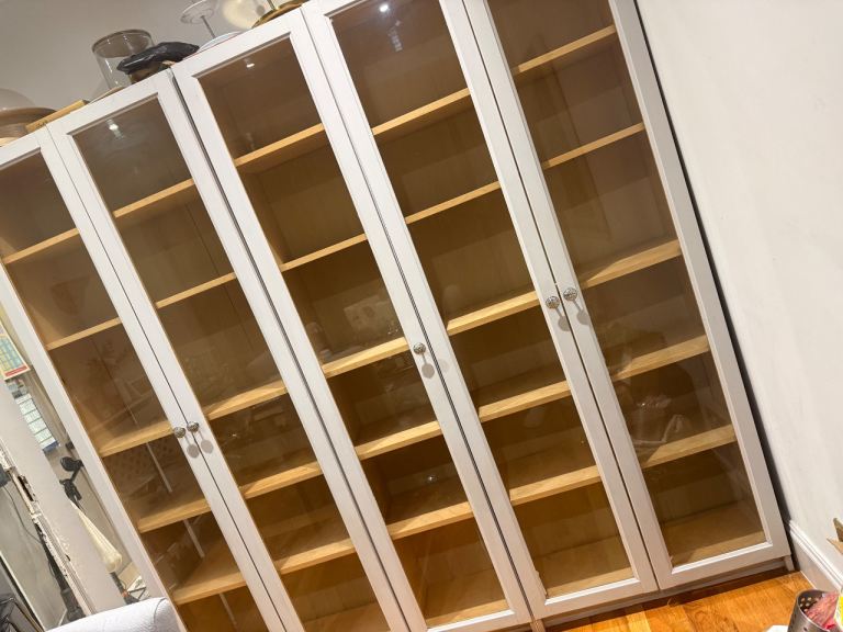 Beautiful Billy Oxberg set. Painted in Greene’s French Grey 