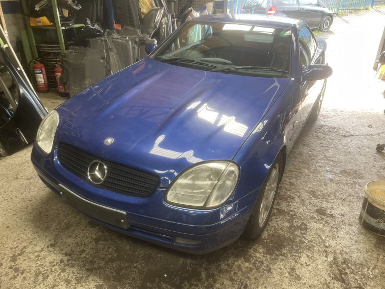 Mercedes r170 Slk 230 320 96-99 front bumper complete bumper breaking 