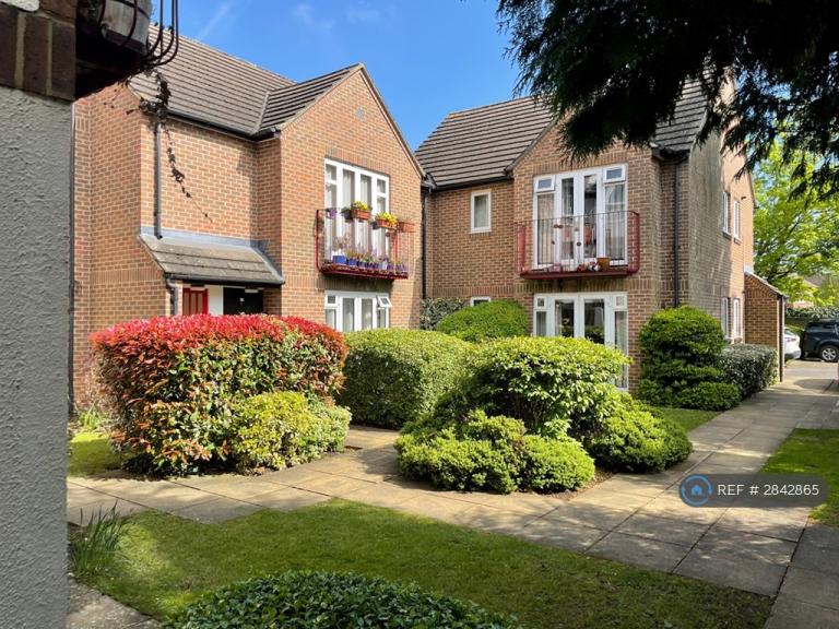 2 bedroom flat in Sunderland Avenue, Oxford, OX2 (2 bed) (#2842865)