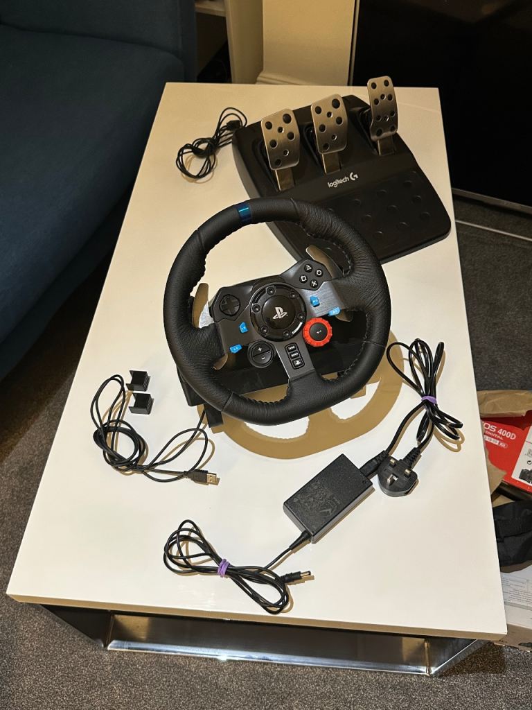 NEW Logitech G29 Driving Force Racing Wheel & Pedals for PlayStation/PC