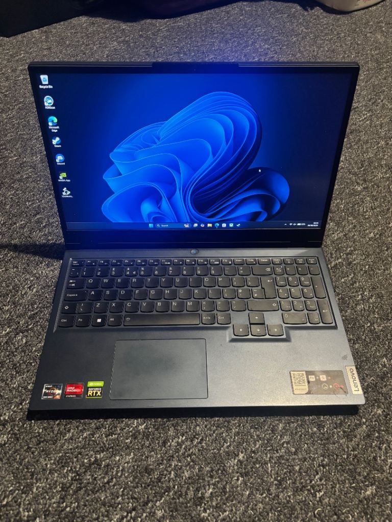 Gaming Lenovo laptop