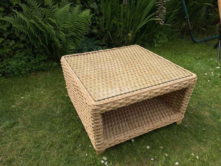M&S Wicker coffe table 