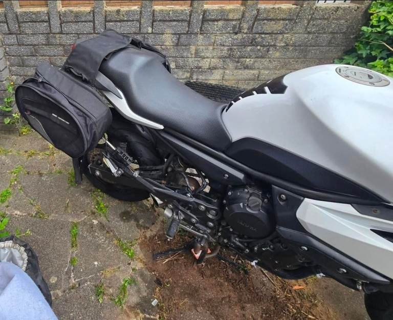 Yamaha, XJ, 2010, 599 (cc)