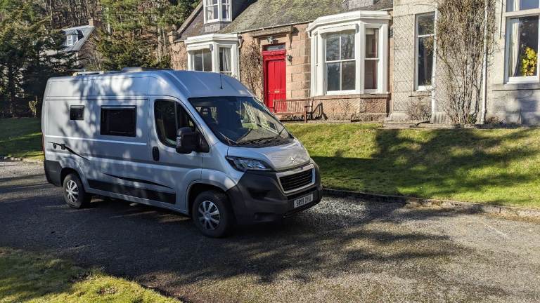 Peugeot Boxer Campervan (similar to Wildax Pulsar)