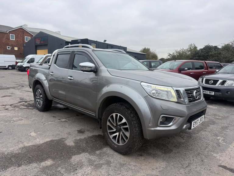 2017 Nissan Navara Double Cab Pick Up Tekna 2.3dCi 190 4WD Auto PICK UP DIESEL Automatic