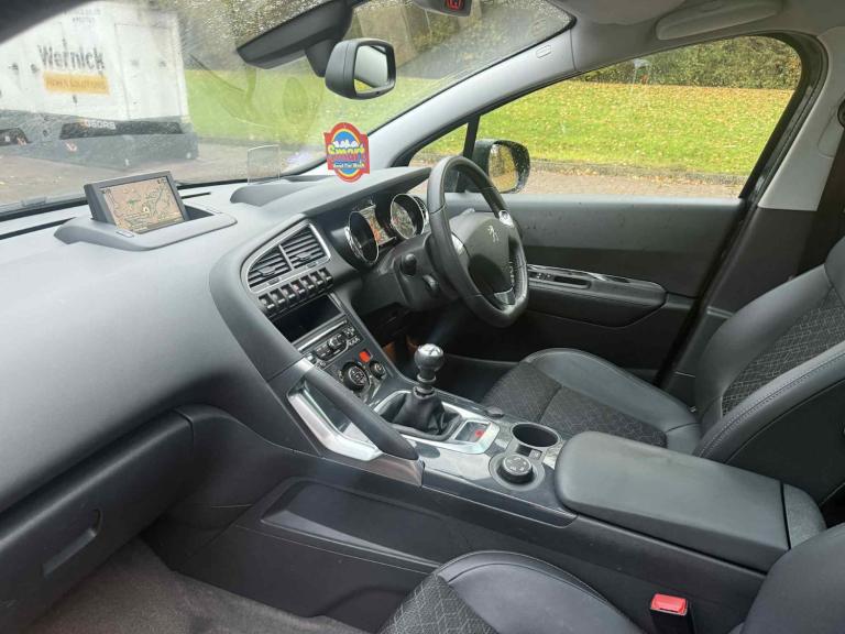 2015 Peugeot 3008 1.2 Puretech Allure 5dr HATCHBACK Petrol Manual