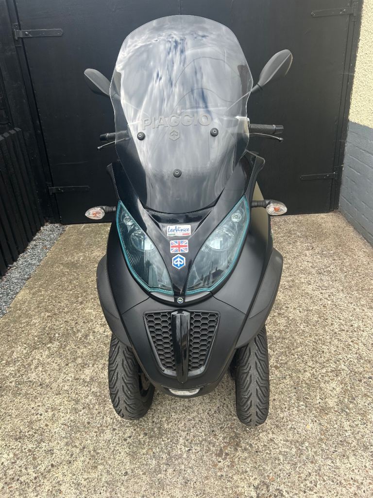 Piaggio MP3 500