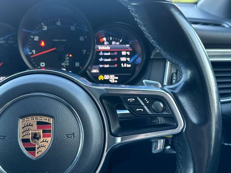 2018 Porsche Macan 2.0T SUV 5dr Petrol PDK 4WD Euro 6 (s/s) (252 ps) ESTATE Petrol Automatic