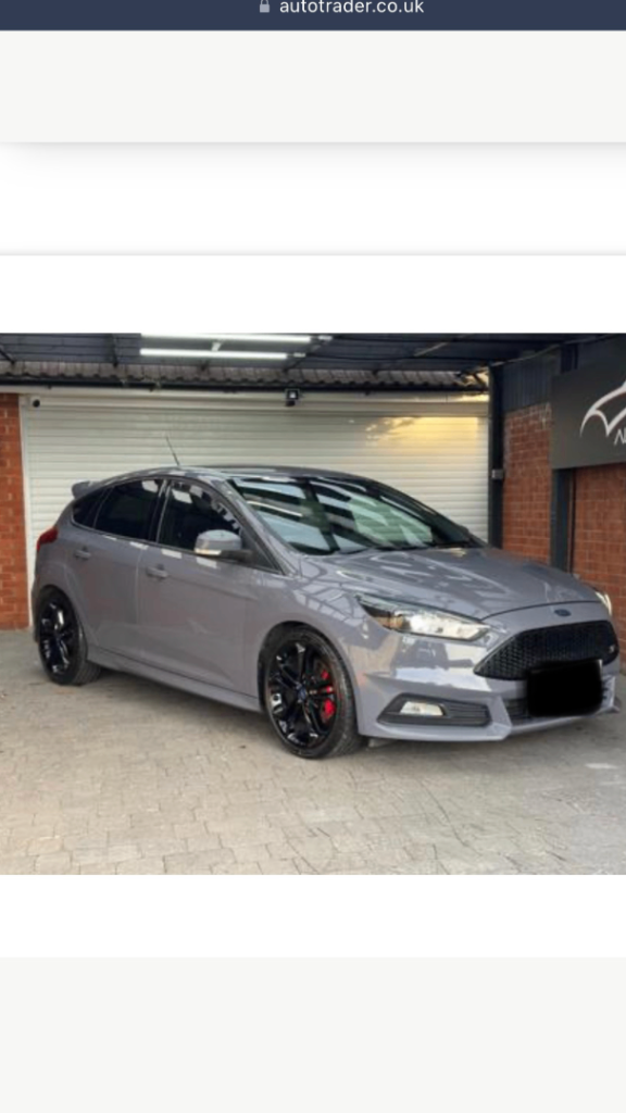stunning Ford Focus ST-3 in stealth grey 