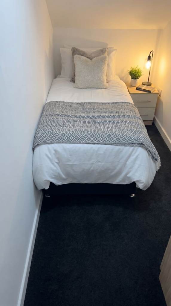 Temporary rooms for divorced people, needy & low income families in just £10/week