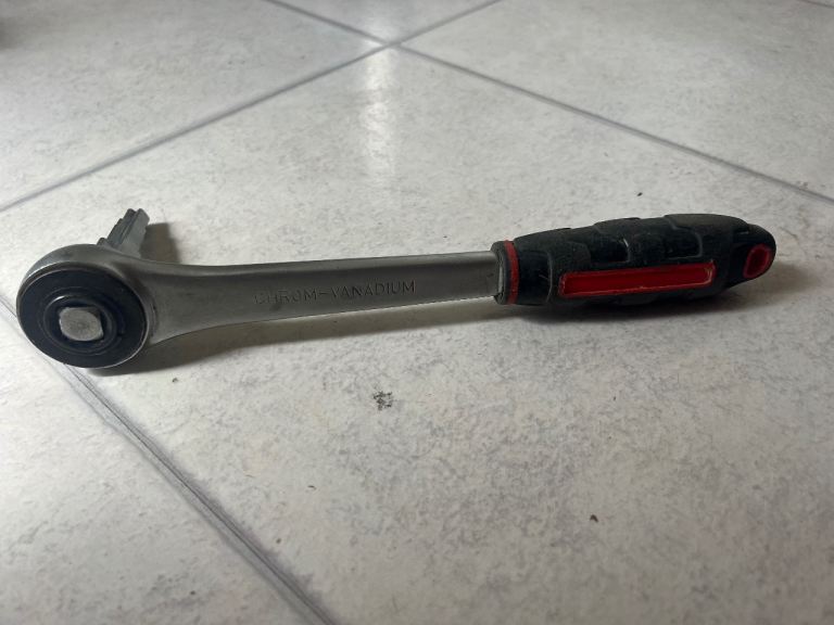 Rothernburg chrom vanadium Snap-on Ratchet Wrench with Square Socket – Good Condition