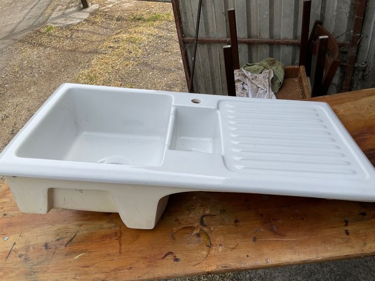 New unused ceramic sink 