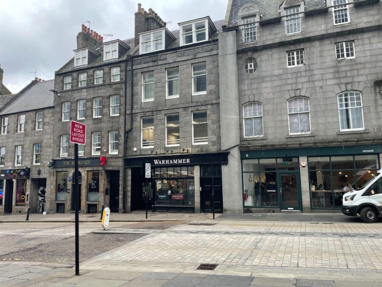 4 bedroom flat in Upper Kirkgate, City Centre, Aberdeen, AB10 1BA