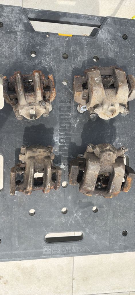 BMW F30 brake calipers