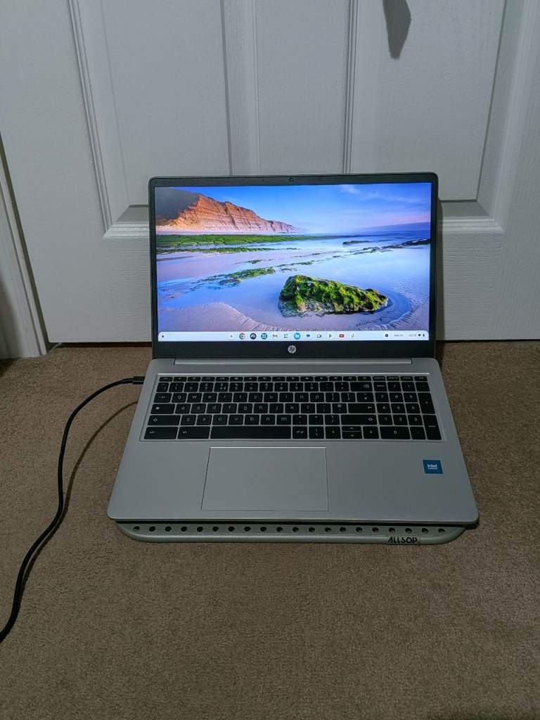Hewlett Packard 15a na0001na Chromebook