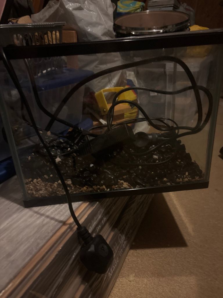 Small fish tank 