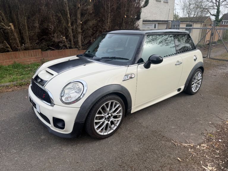 MINI COOPER S AUTOMATIC JCW BODY KIT