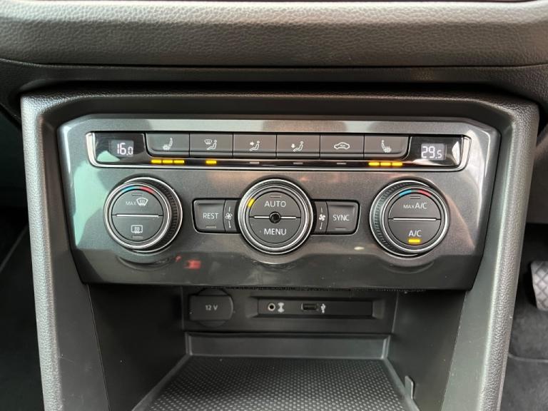  Volkswagen Tiguan 2.0 TDi 150 4Motion SEL 5dr DSG Diesel