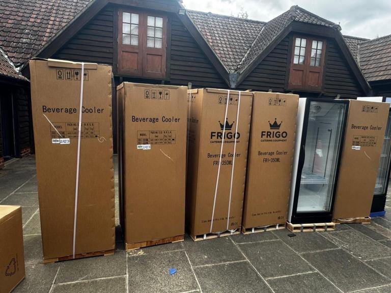 Commercial upright single door glass fridge brand new cafe shop restaurant supermarket 