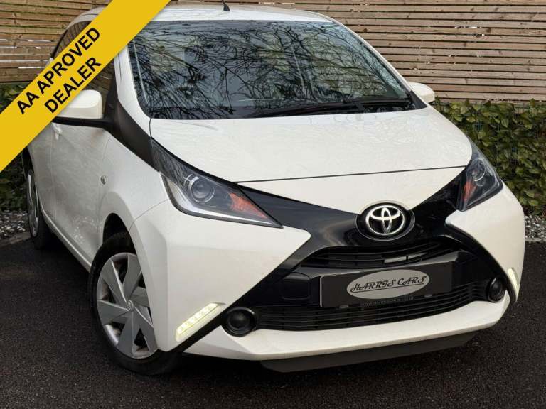2015 Toyota AYGO 1.0 VVT-i x-play Hatchback 5dr Petrol Manual Euro 5 Euro 5 (68 ps) 12 MONTH HATC...