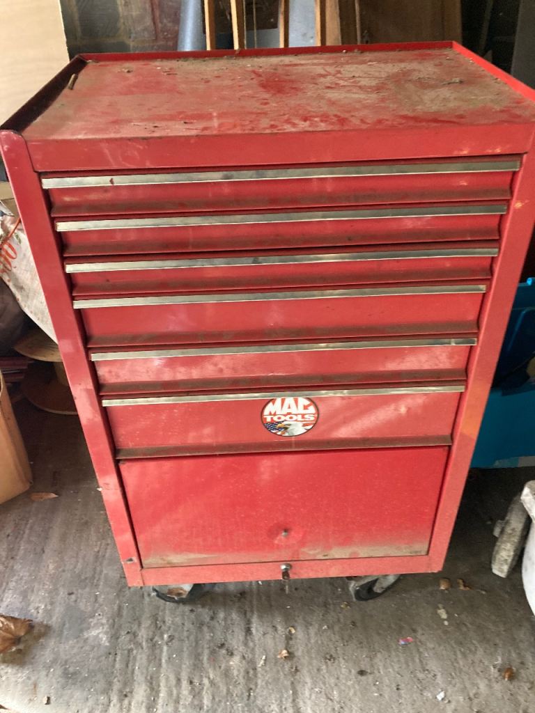 Tool cabinet 