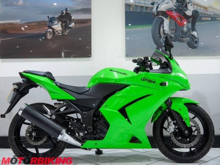 2011 (61) Kawasaki Ninja 250 - Stunning, ultra low mileage example A2 compliant!