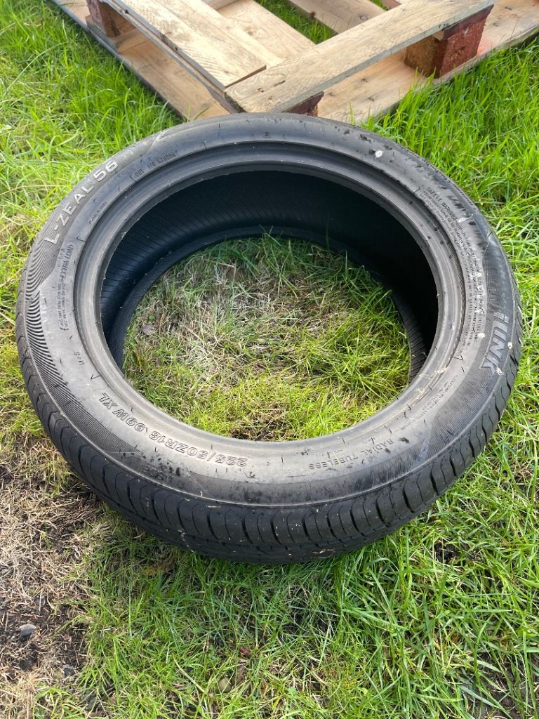 225/50zr18 Tire - as new, never used