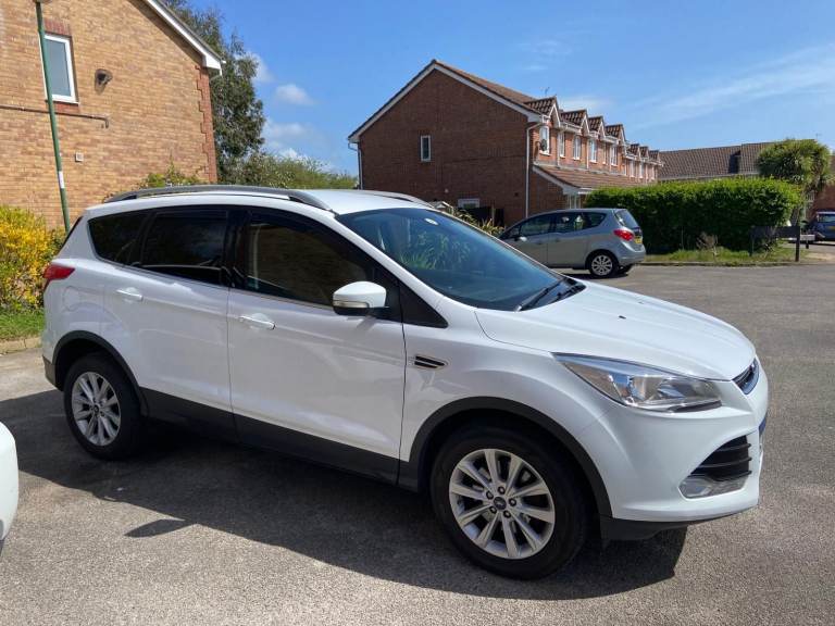 Ford, KUGA, Hatchback, 2015, Manual, 1997 (cc), 5 doors