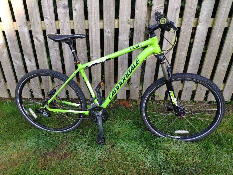 L 19 Inch Cannondale Trail 4 MTB 29er Hardtail Mountain Bike: 28 Gears / 26 Inch Tires