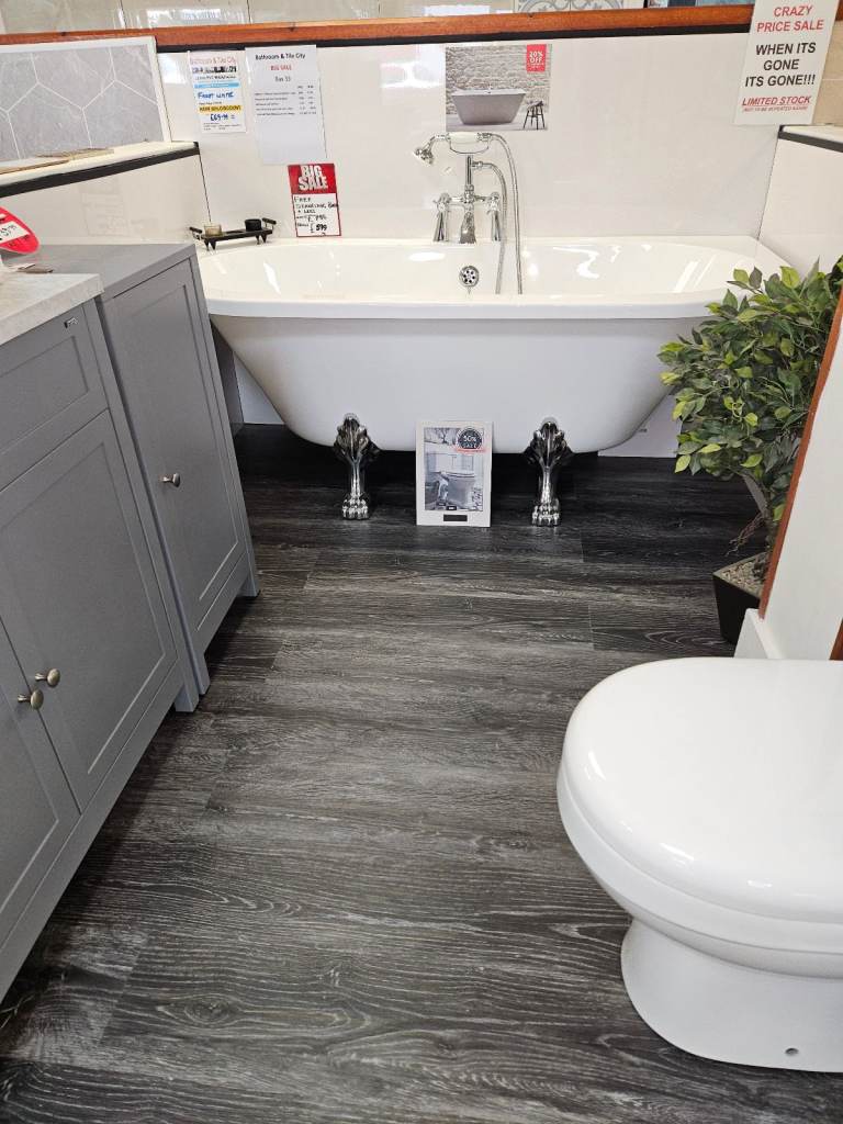 Wetwall panels and water proof click flooring vinyl click