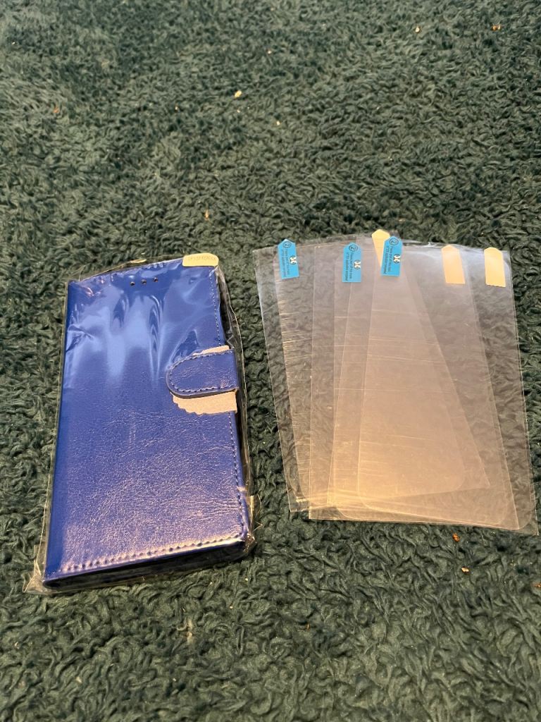 iPhone 15 Pro Max Case/ Screen Protectors