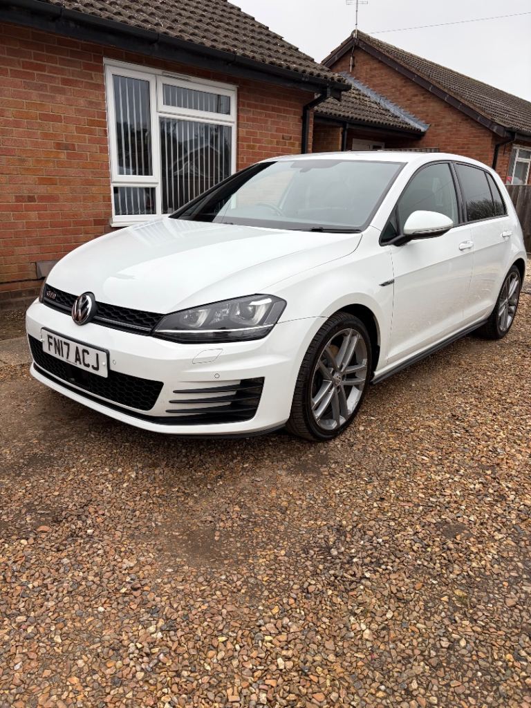 Volkswagen, GOLF, GTD Hatchback, 2017, Manual, 1968 (cc), 5 doors