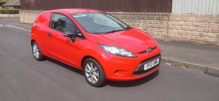 ford fiesta van 1.4 TDCI  diesel manual long mot till april 2027